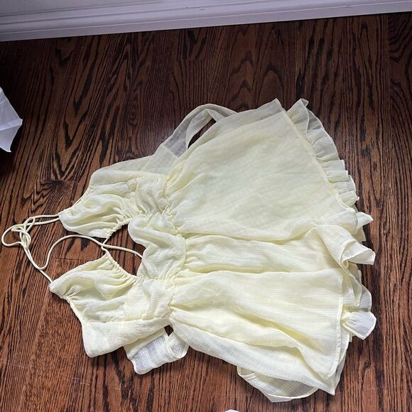 new lucy in the sky Amethyst Chiffon Romper in Yellow - Picture 6 of 7